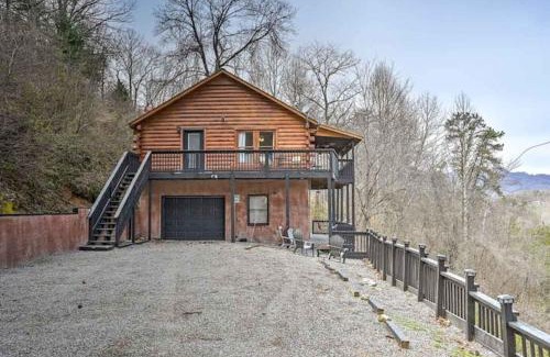 Canton House | Mountain Views Covered Deck w Hot TubSleeps 11
