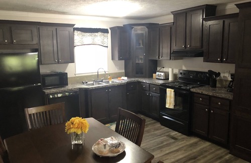 Candler Cabin | Mountain Views, Fire Pit, Minutes From Downtown Asheville