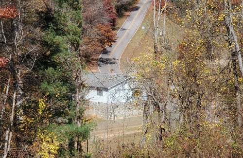 Canton House | Mountain Views