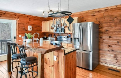 Canton Cabin | Mountain Views with Covered Decks and Hot Tub