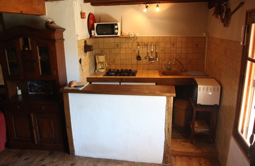 Illier-et-Laramade House | Mountain village house for 6 people, maximum sunshine.