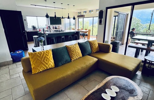 Jaramillo Villa | Mountain villa with breathtaking views of Boquete