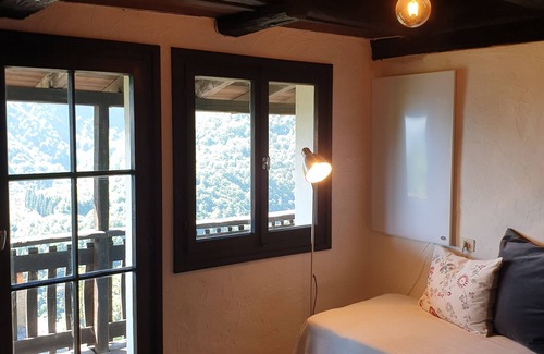 Lunecco House | Mountain worlds behind Lake Maggiore
