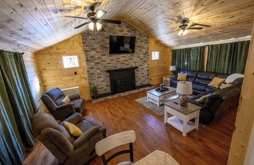 Wilkinson House | Mountaineer Hillbilly Retreat located in the heart of the Northern Hatfield McCoy Trails