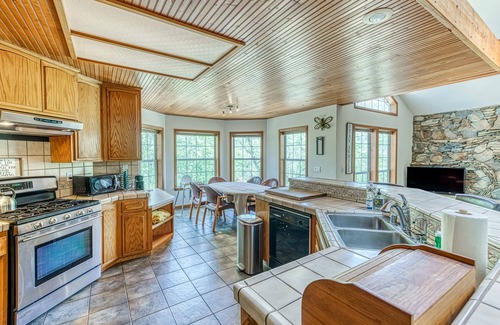 Cascadel Woods House | Mountainside home, dog-friendly, fireplace, washer/dryer & WiFi