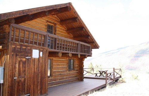 Idlewild Estates Cabin | Mountainside Log Cabin Elevation 8000 ft. PEACEFUL WITH UNBELIEVABLE VIEWS