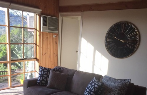 The Basin Cottage | Mountview Spa Cottage - Dandenong Ranges.