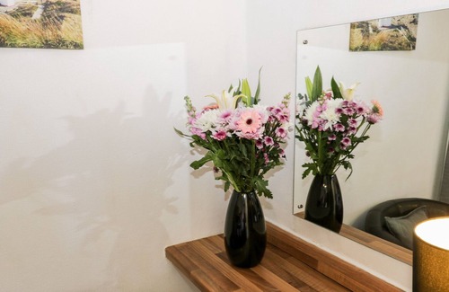 Bridlington Old Town Apartment | MOWBRAY 6, pet friendly, country holiday cottage in Bridlington