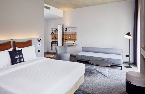 Heide Hotel | Moxy Karlsruhe