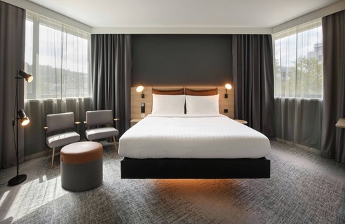 Siegelberg Hotel | Moxy Stuttgart Feuerbach