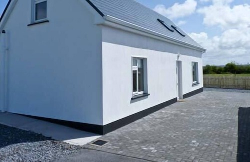 County Clare Cottage | MOYASTA HOUSE, family friendly in Kilkee, County Clare