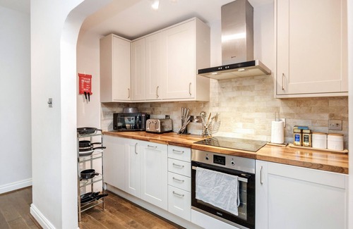 Watford Apartment | MPL Apartments - Watford The Junction Short-term Corporate Let 2bed/FREE PARKING