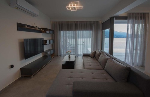 Meganisi Villa | Mrs Grey Luxury Villa