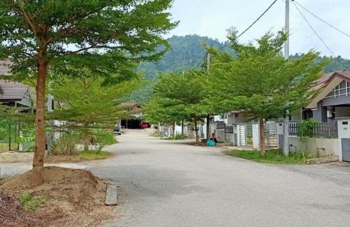 Ayer Lanas House | Ms Homestay jeli