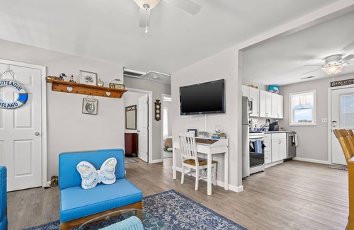 Chincoteague House | Ms Kitty's Bayside Bungalow, Park, Pet Friendly