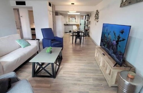 North Mountain Condo | Msg for 5%off 2Bed1Bath KingQueenBeds NorthPHX