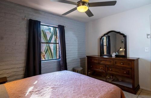 Casitas Lindas House | Msg for 5percent off 2Bed1and a half Bath KingQueenBeds CondoPHX