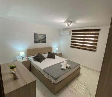 Hamrun Apartment | Msida, Space and Comfort for 6