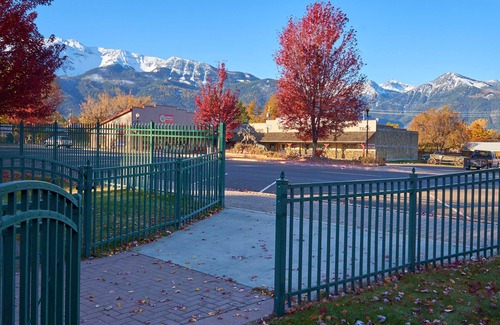 Joseph Condo | Mt. Joseph Lodge in Downtown Joseph: Unit #5