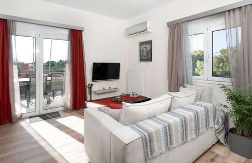 Markopoulo Mesogaias Apartment | MTC-SfS Apartment by the sea and Airport.
