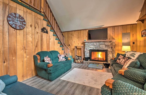 White Haven House | Mtn Getaway w/ Indoor Hot Tub, Golfers Welcome!