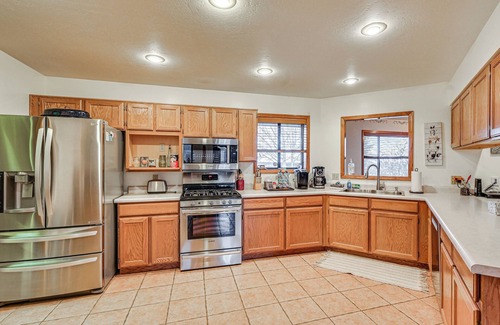 Flagstaff House | Mtn-View Family Home w/Grill in Flagstaff!