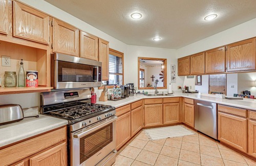 Flagstaff House | Mtn-View Family Home w/Grill in Flagstaff!