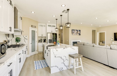Beaumont House | Mtn-View Gem w/Private Yard: Luxe Beaumont Home