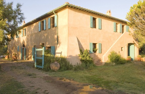 Piombino House | Much loved seaside rental home for 8/10 in stunning unspoilt Tuscany.