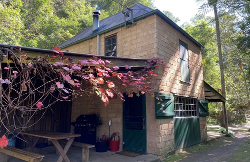 Grose Vale Cottage | Mud Brick Cottage @ Hidden Valley Retreat Cottages