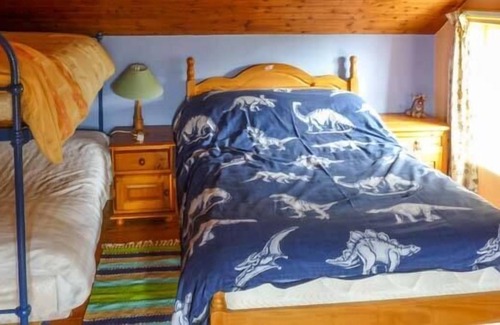Goleen Cottage | MUDFLAT, pet friendly, with open fire in Goleen, County Cork