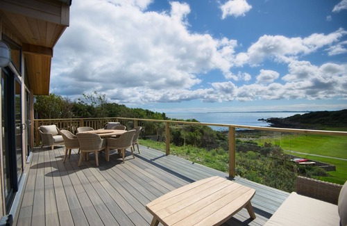 Castle Douglas Cottage | Muir Lodge - a lodge that sleeps 6 guests in 3 bedrooms