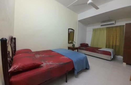 Kampung Keladi House | Mukhriz 2 Homestay