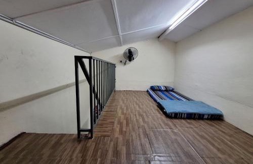 Kampung Keladi House | Mukhriz 2 Homestay
