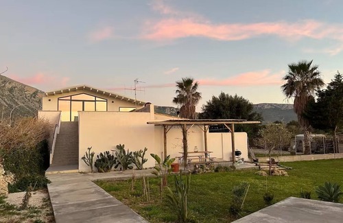 Cinisi House | Mulinazzo House. Modern and stylish apartment with sea view.