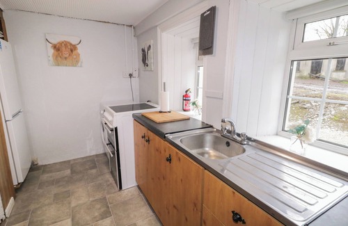 Donegal Cottage | MULROY COTTAGE, family friendly, with open fire in Downings