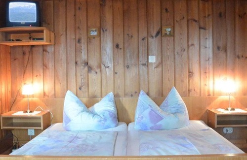 Mooswald Other | Multi-bed room for 2-4 persons with shower/WC - Stanahof