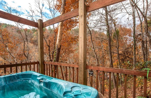 Townsend Cabin | Multi-level riverfront home w/water views, WiFi, game room, AC, private hot tub