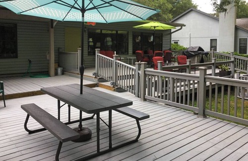 Dunnellon House | Multi-Night Discounts/Comp Days Nov 1 - Mar 1, Sleeps 11 in Beds