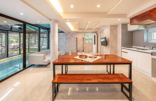 Mungyeong House | Mungyeong The Most Pool Villa
