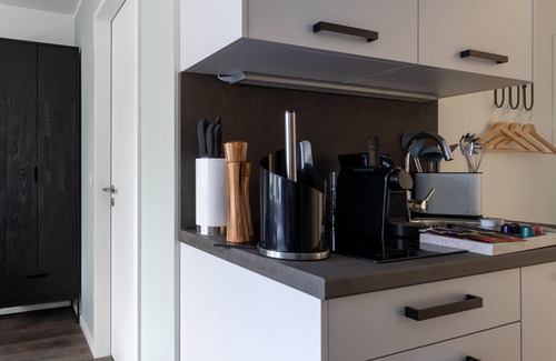 Hasenbergl-Lerchenau Ost Apartment | Munich Olschewskibogen | Suite