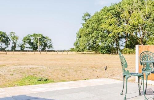 Aldborough Apartment | Muntjac View, Beechcroft Barns, Cawston, Norfolk