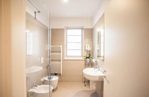Sud-Ovest Apartment | Murari Brà - Fiera Suite 01