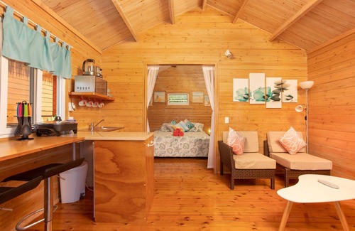 Bouvet Island Cottage | Muri Motu Outlook Cottage 3