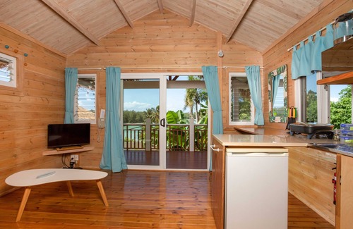 Bouvet Island Cottage | Muri Motu Outlook Cottage 3