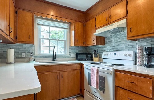 Murrells Inlet House | Murrells Inlet Bungalow A, 2BR Minutes from the Beach