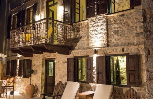 Halki House | Muse Mneme Seafront stone luxury villa