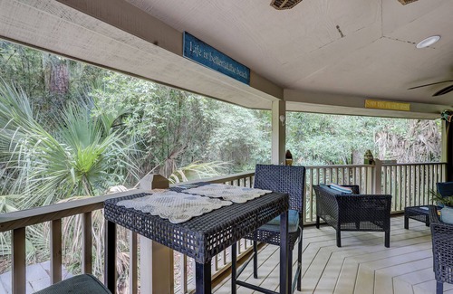 Night Heron House | "Mushroom" Beach Cottage. 1 bedroom. Complex pool Short walk to beach