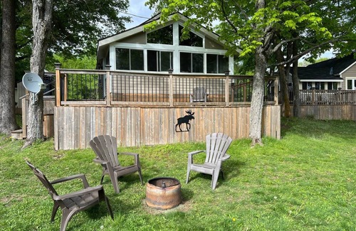 Muskoka Lakes Cottage | Muskoka Cottage Minutes From Bala
