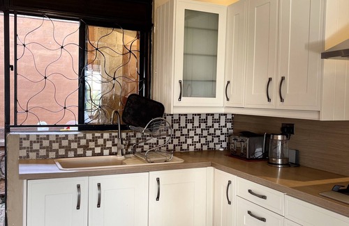 Central Kampala House | Muvawala Lakeside home